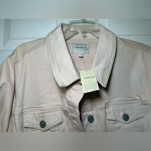 Torrid Light Pink Trucker Denim Jacket NWT Size 3X 22/24 Button Pockets Preppy - Picture 2 of 9